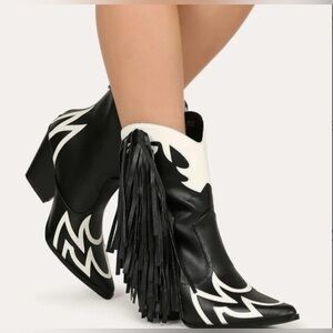 CAPE ROBBIN BLACK WHITE MIX MARQUE WESTERN FRINGE COWBOY POINTY TOE BOOTS